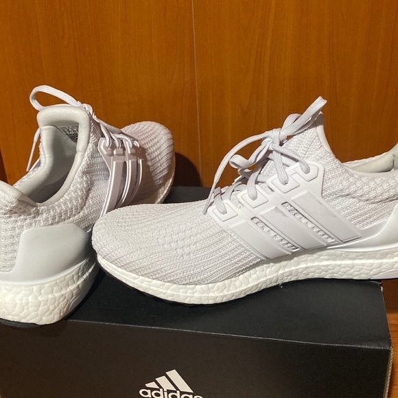ultra boost 4.0 triple white on feet